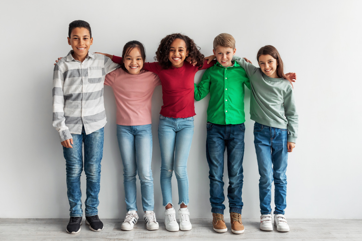 15 Best Jobs for 13 Year Olds That Pay: A Guide for Parents